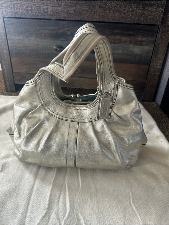 Coach Handbags - Coach Silver Leather Shoulder Bag with Kiss-Lock Frame